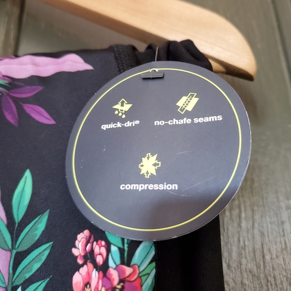 Xersion JCPenney High Rise 7/8 Fitted Legging - Picture 2 of 8